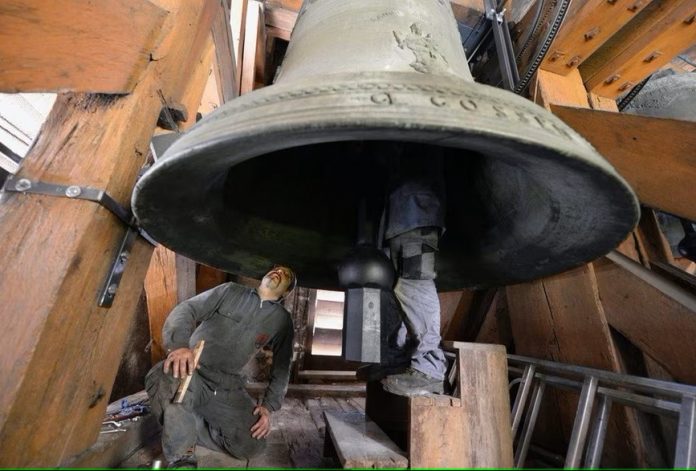 do_outro_mundo_sinos_suíça_gerhard_meier_