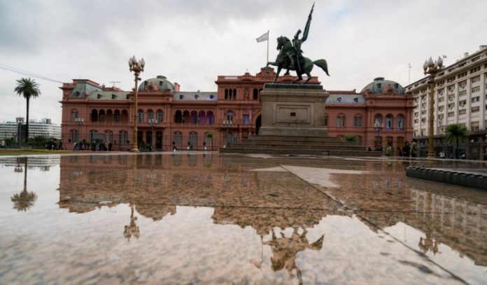 do_outro_mundo_chuva_casa-rosada-buenos-aires-borges