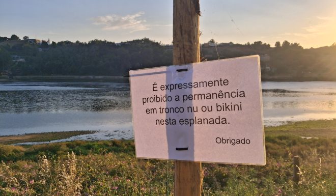 283_lugares_comuns_esplanada_rio_douro